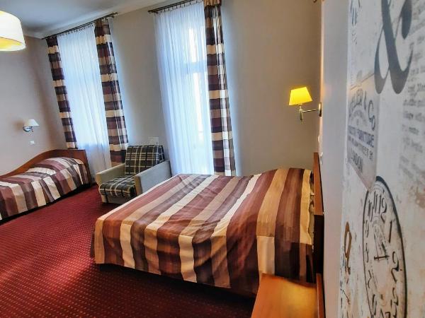 Aneks Hotelu Kazimierz : photo 3 de la chambre chambre double avec lit d'appoint