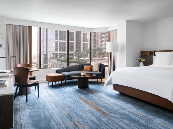 Four Seasons Hotel Houston : photo 3 de la chambre chambre d'angle lit king-size