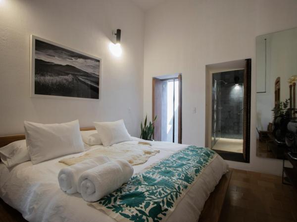 Hotel Sin Nombre : photo 2 de la chambre chambre lit king-size