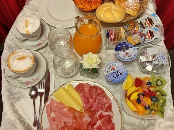 Residenza La Loggia : photo 7 de la chambre petite chambre double