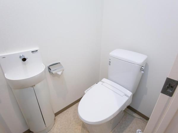 Oak Hotel Edo : photo 5 de la chambre chambre triple avec salle de bains commune