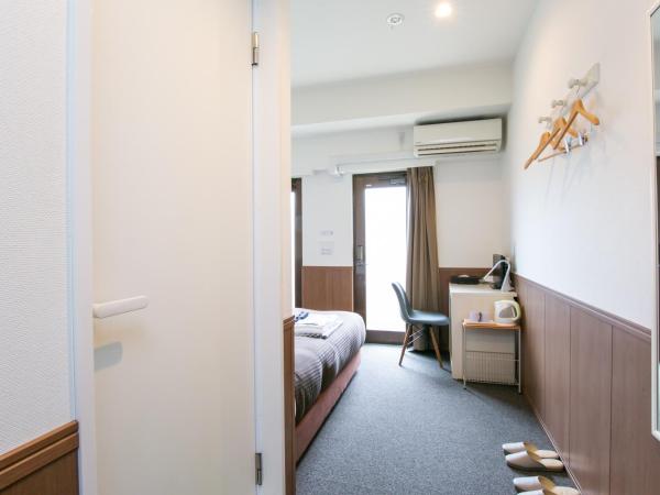 Oak Hotel Edo : photo 2 de la chambre chambre double avec lit queen-size