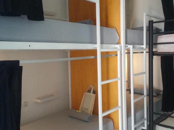 Wayang BnB : photo 3 de la chambre lit dans un dortoir de 4 lits