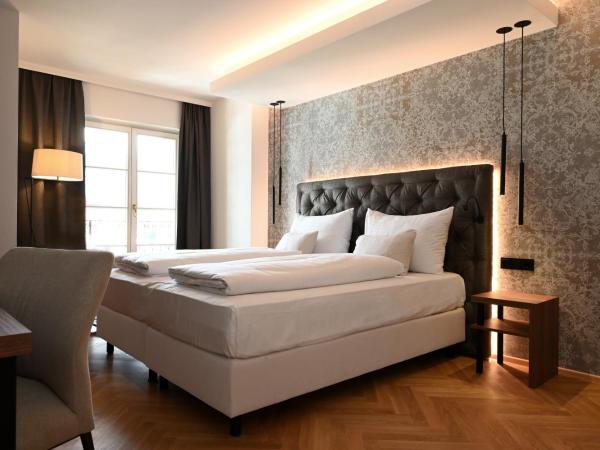 Hotel Schwarzer Adler Innsbruck : photo 4 de la chambre chambre double classique