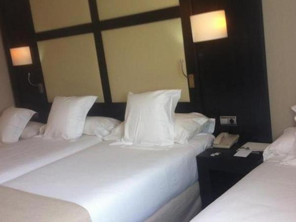 Hotel Maydrit Airport : photo 1 de la chambre room #1749060