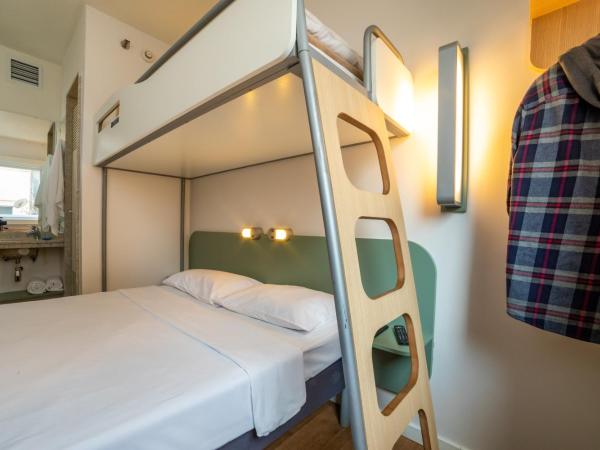 ibis budget SP Frei Caneca : photo 4 de la chambre chambre standard avec 1 lit double et 1 lit simple
