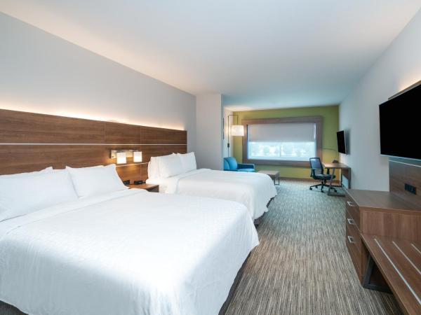Holiday Inn Express & Suites Atlanta Airport NE - Hapeville, an IHG Hotel : photo 2 de la chambre suite avec 2 lits queen-size