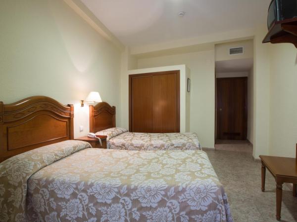 Hotel Riviera : photo 3 de la chambre chambre double ou lits jumeaux