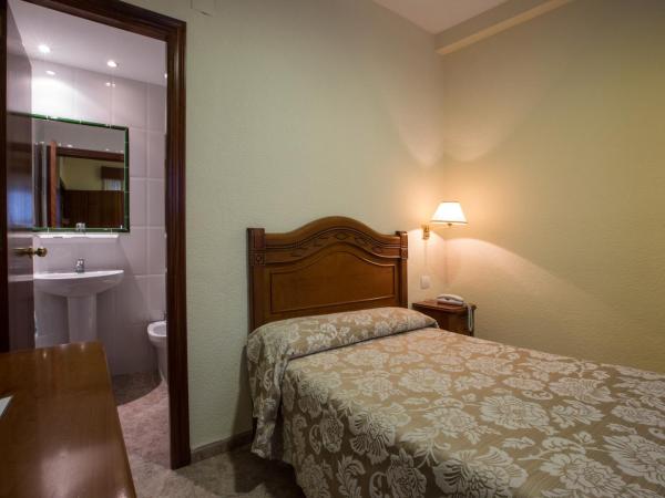 Hotel Riviera : photo 2 de la chambre chambre simple