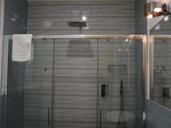 Le Veneri Del Golfo : photo 5 de la chambre double room with terrace 3