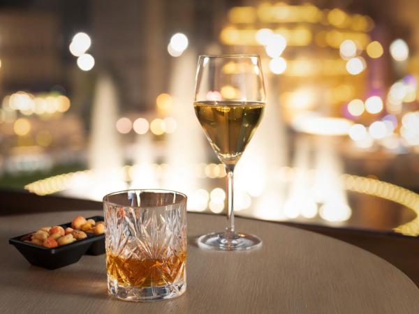 Athens Tiare by Mage Hotels : photo 4 de la chambre chambre deluxe - vue sur fontaine