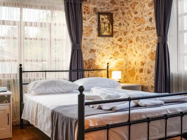 La Casa Carina Butik Otel : photo 2 de la chambre chambre double deluxe (2 adultes + 1 enfant)