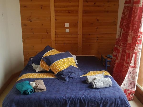 Auberge La Coulette : photo 3 de la chambre chambre double avec salle de bains privative
