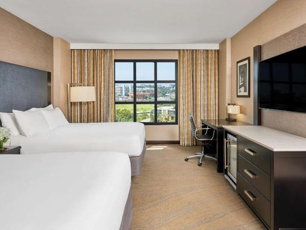 Hyatt Regency La Jolla at Aventine : photo 1 de la chambre chambre avec 2 lits queen-size - vue sur ville