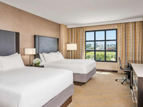 Hyatt Regency La Jolla at Aventine : photo 4 de la chambre chambre avec 2 lits queen-size - vue sur ville