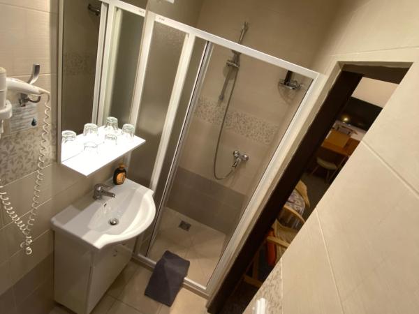 Penzion Chaloupka : photo 1 de la chambre chambre triple basique