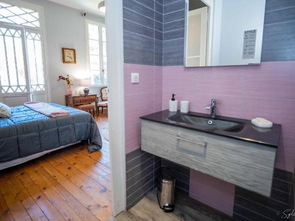 I love Bergerac : photo 6 de la chambre chambre double avec salle de bains privative