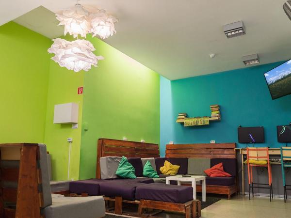 Onefam Budapest : photo 4 de la chambre lit dans dortoir mixte de 6 lits
