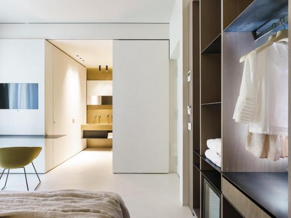 Meo Design Suites & Spa : photo 10 de la chambre chambre lit king-size deluxe