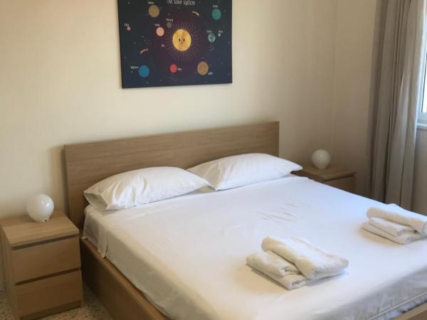 B&B PARCO 2 GIUGNO : photo 10 de la chambre chambre double