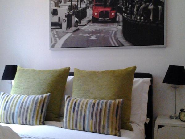 Room Home Stay : photo 6 de la chambre grande chambre double