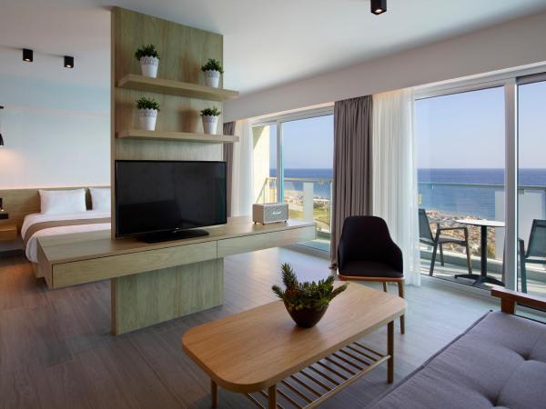 Aquarium View Hotel : photo 1 de la chambre suite - vue sur mer