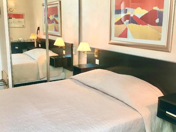 Hotel des Mimosas : photo 2 de la chambre chambre double avec terrasse
