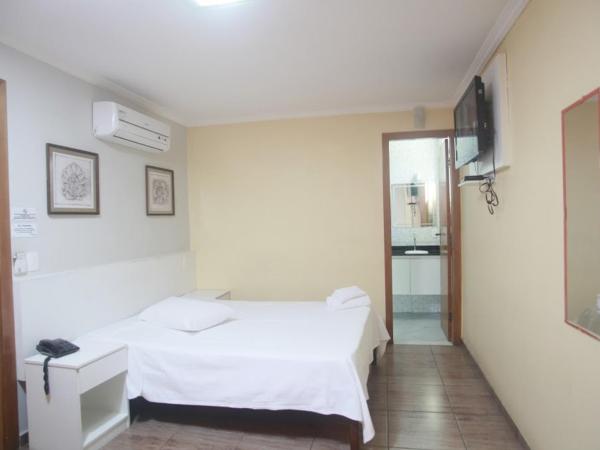 Campos Gerais Hotel : photo 4 de la chambre chambre deluxe