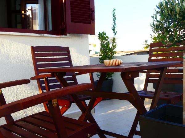 Theasis Athens : photo 5 de la chambre chambre double avec terrasse