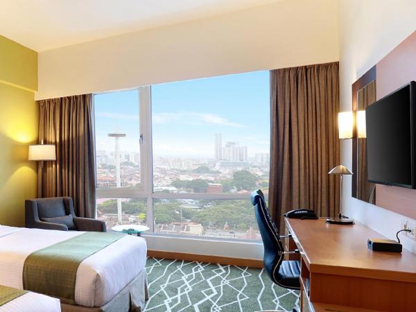 Holiday Inn Melaka, an IHG Hotel : photo 1 de la chambre 2 single beds standard lounge access city view