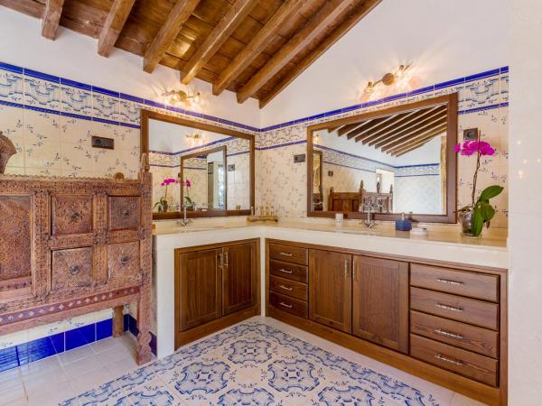 Cortijo Boutique Marbella : photo 4 de la chambre chambre double deluxe - vue sur mer