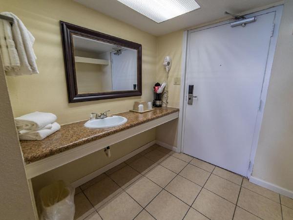 Seahaven Beach Hotel Panama City Beach : photo 6 de la chambre chambre lit king-size standard