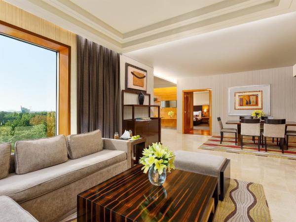 Crowne Plaza Today Gurugram, an IHG Hotel : photo 5 de la chambre suite king 1 chambre avec vue sur piscine