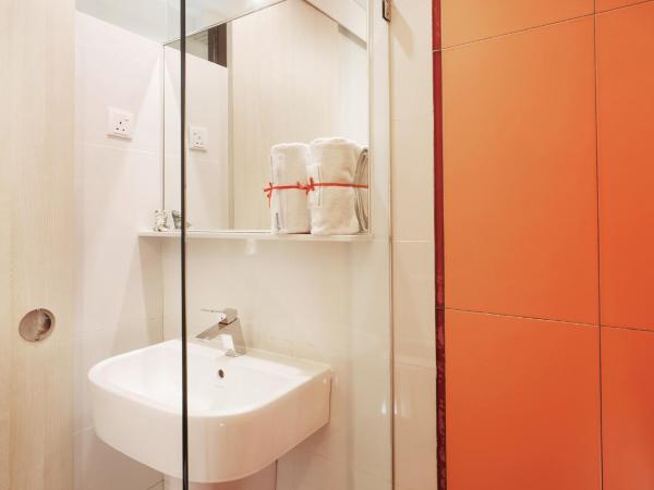 Yan Hotel : photo 10 de la chambre chambre familiale