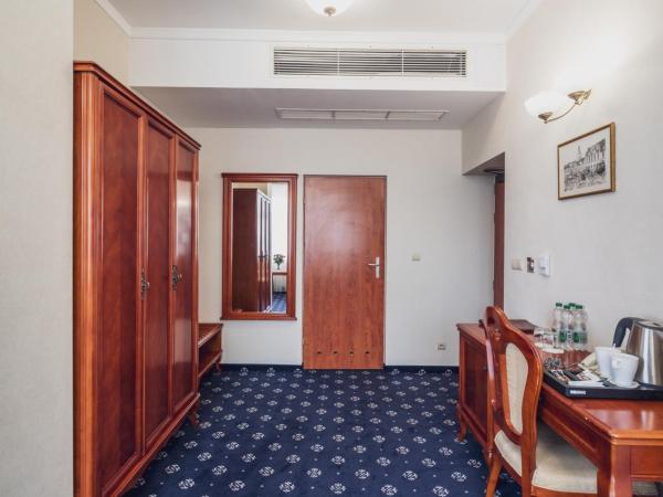 Hotel Europejski Wrocław Centrum : photo 6 de la chambre suite
