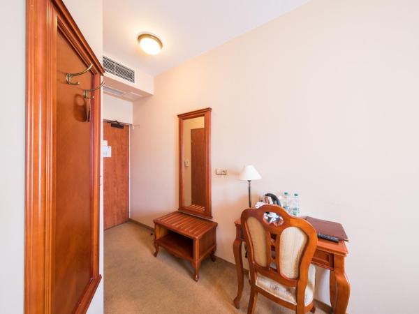 Hotel Europejski Wrocław Centrum : photo 5 de la chambre chambre double
