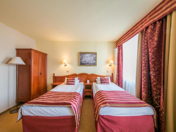 Hotel Europejski Wrocław Centrum : photo 1 de la chambre chambre lits jumeaux