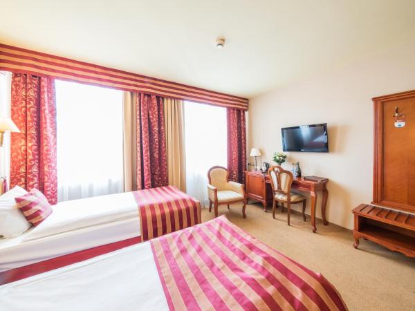 Hotel Europejski Wrocław Centrum : photo 4 de la chambre chambre lits jumeaux