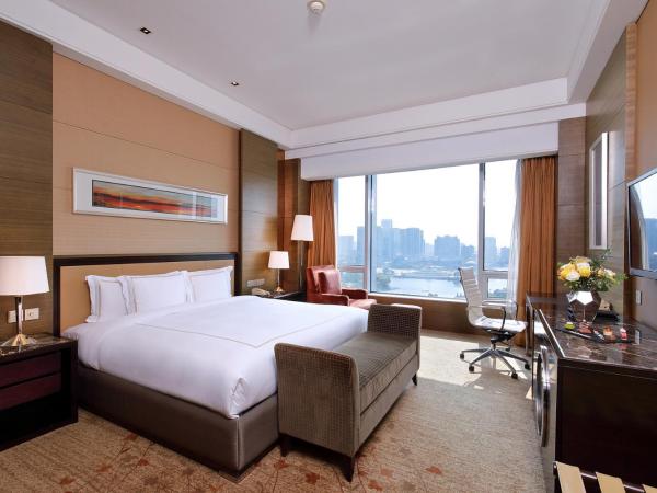 Crowne Plaza Nanjing Jiangning, an IHG Hotel : photo 1 de la chambre chambre lit king-size standard - vue sur lac