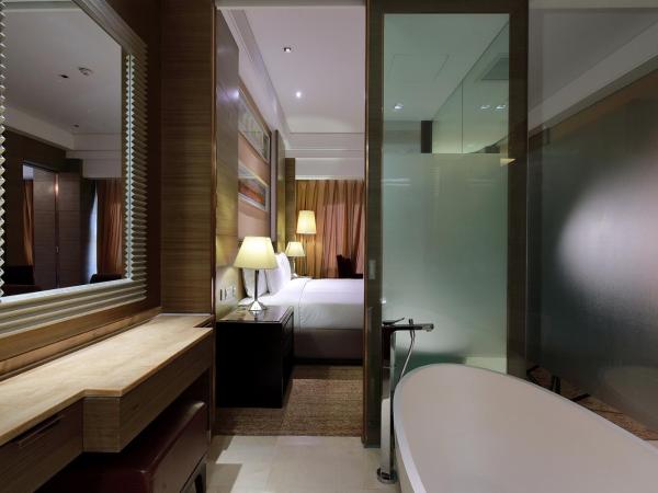 Crowne Plaza Nanjing Jiangning, an IHG Hotel : photo 2 de la chambre chambre lit king-size standard avec accès au salon