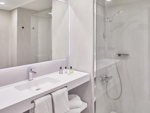 Hotel Silken Amara Plaza : photo 8 de la chambre suite avec terrasse 