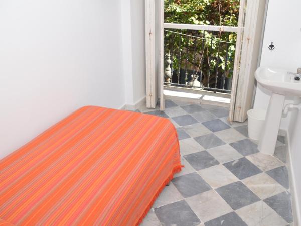 Pensión Las Cuatro Naciones : photo 7 de la chambre chambre simple avec salle de bains commune