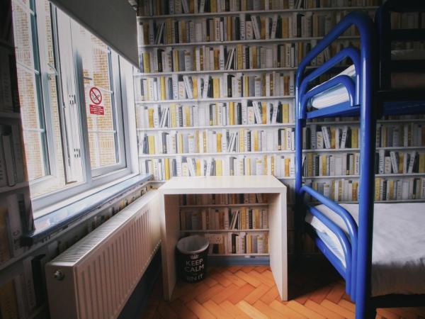 London Backpackers Youth Hostel 18 - 35 Years Old Only : photo 4 de la chambre chambre lits jumeaux