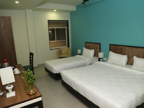 Vijay Vilas Hotel & Convention Hall : photo 5 de la chambre chambre familiale