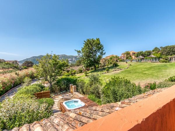 Domaine Santa Giulia Palace : photo 4 de la chambre suite avec jacuzzi