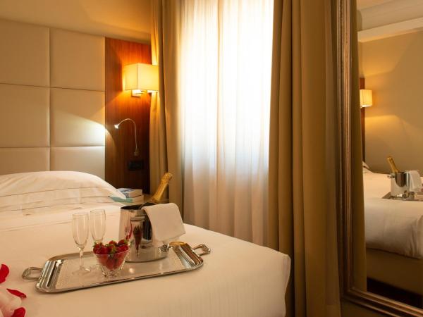 Hotel Fenice : photo 5 de la chambre chambre double supérieure