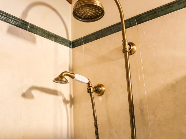 La Puraza Comfort Rooms : photo 1 de la chambre chambre lit queen-size - vue sur jardin