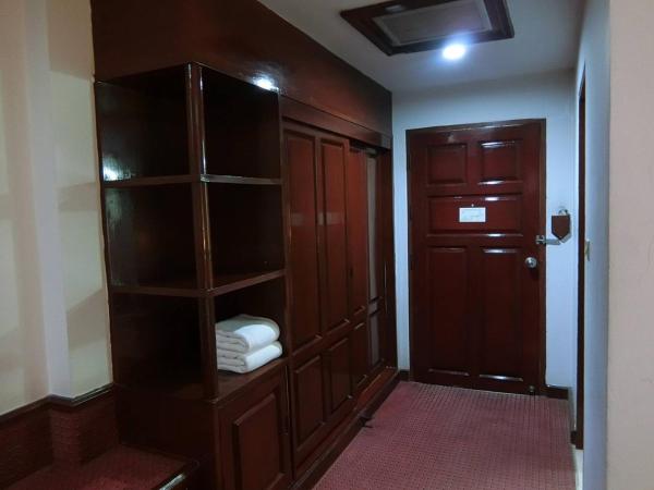 Inn Come Hotel Chiang Rai : photo 3 de la chambre chambre lits jumeaux standard