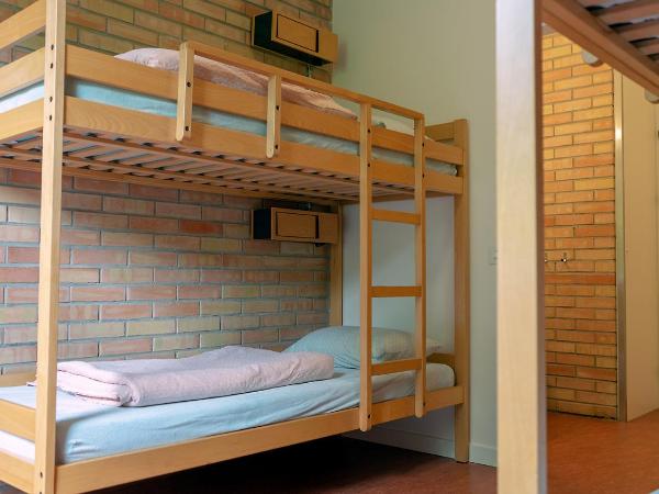 St. Gallen Youth Hostel : photo 2 de la chambre chambre quadruple avec salle de bains commune