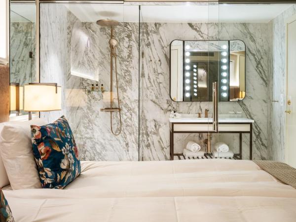 Bank Hotel, a Member of Small Luxury Hotels : photo 1 de la chambre chambre voûtée sans fenêtre